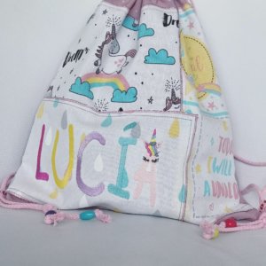 MOCHILA DE UNICORNIOS